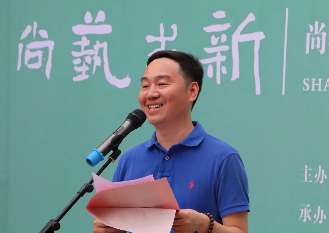 洛阳市书协副主席兼秘书长刘灿辉先生主持活动